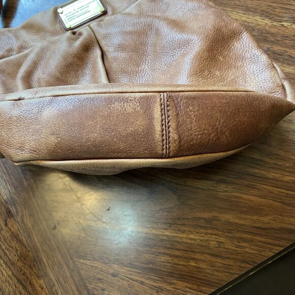 Marc by Marc Jacobs Classic Q Hillier Pebble Leather Hobo Bag Brown Distressed - Picture 3 of 9